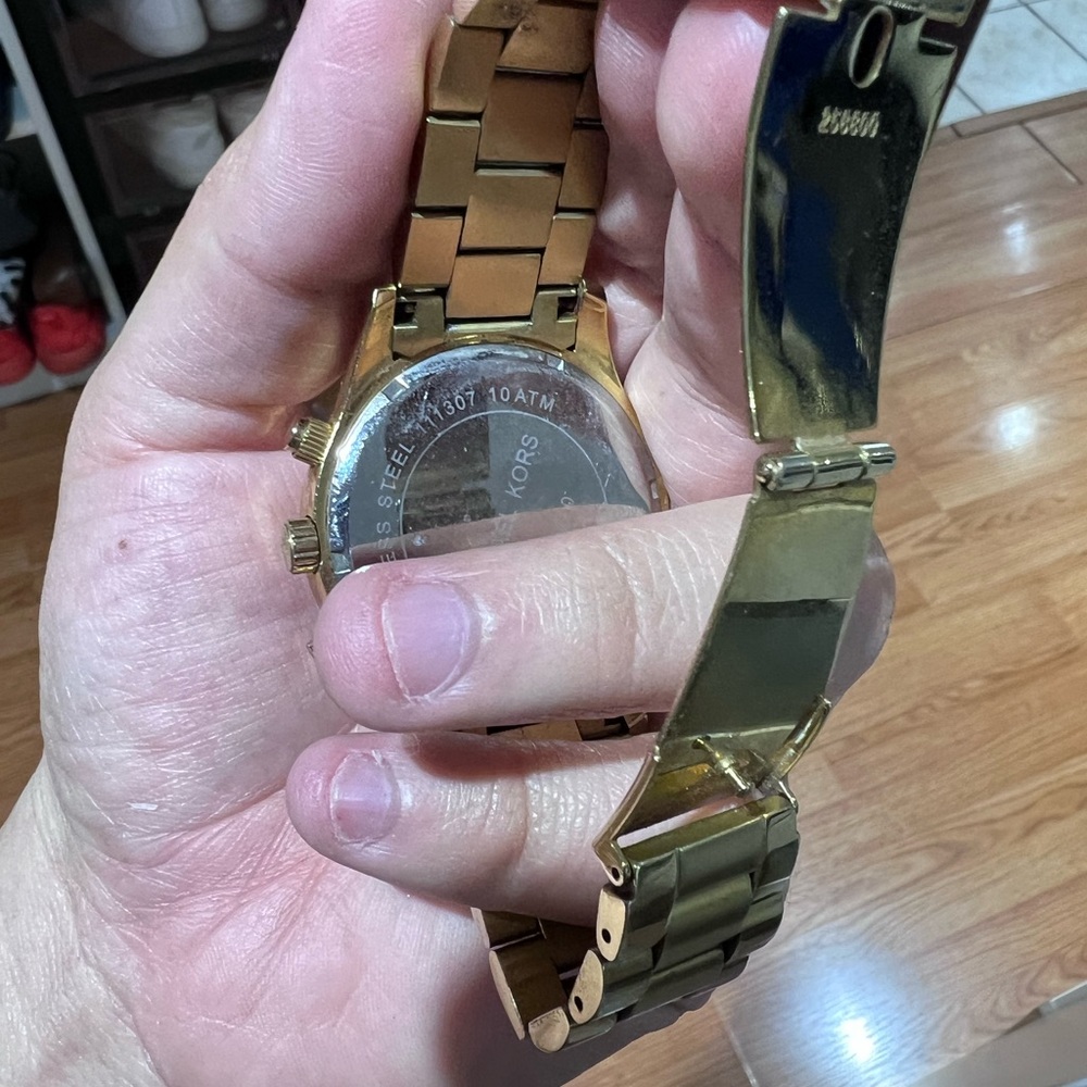 Michael Kors LAYTON GLITZ GOLD-TONE CRYSTAL DIAL WATCH MK5830 - Picture 3 of 3